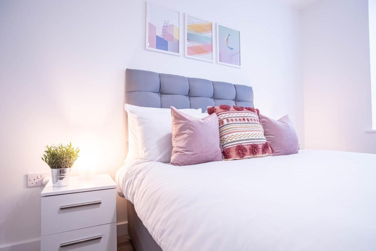 Luxury Apartments Available Next To Train Station - The Wallgate Apartments Wigan - Free Parking Luaran gambar