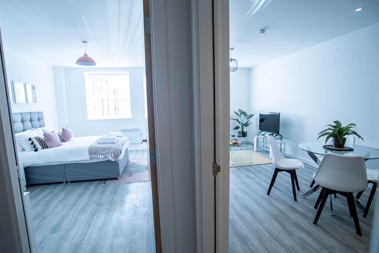 Luxury Apartments Available Next To Train Station - The Wallgate Apartments Wigan - Free Parking Luaran gambar