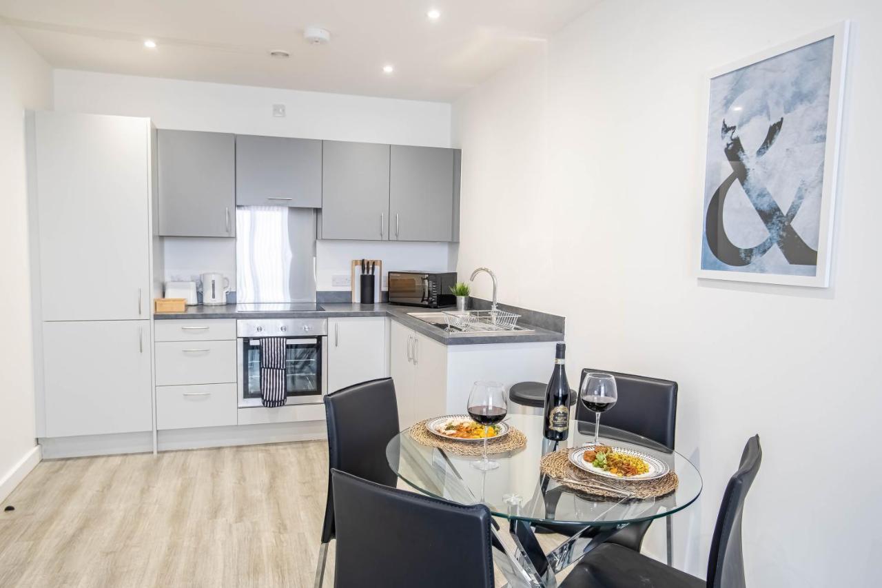 Luxury Apartments Available Next To Train Station - The Wallgate Apartments Wigan - Free Parking Luaran gambar