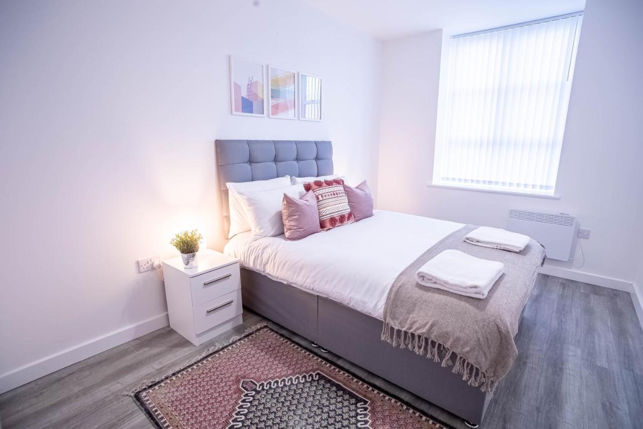 Luxury Apartments Available Next To Train Station - The Wallgate Apartments Wigan - Free Parking Luaran gambar